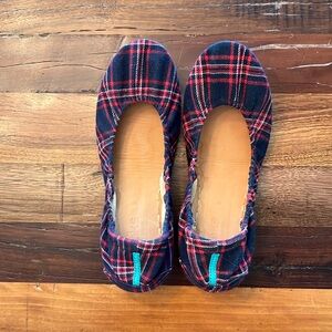 Heritage Plaid Tieks in a size 9!